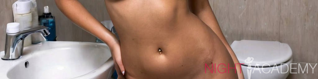 Rozebrałem się i wszedłem do bardzo dużej wanny